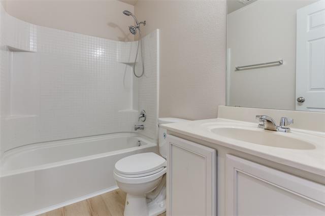 Building Photo - 5424 Threshing Dr