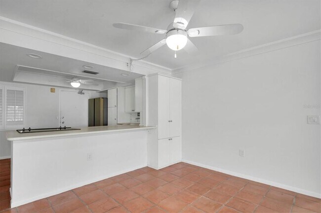 Building Photo - 4900 38th Way S