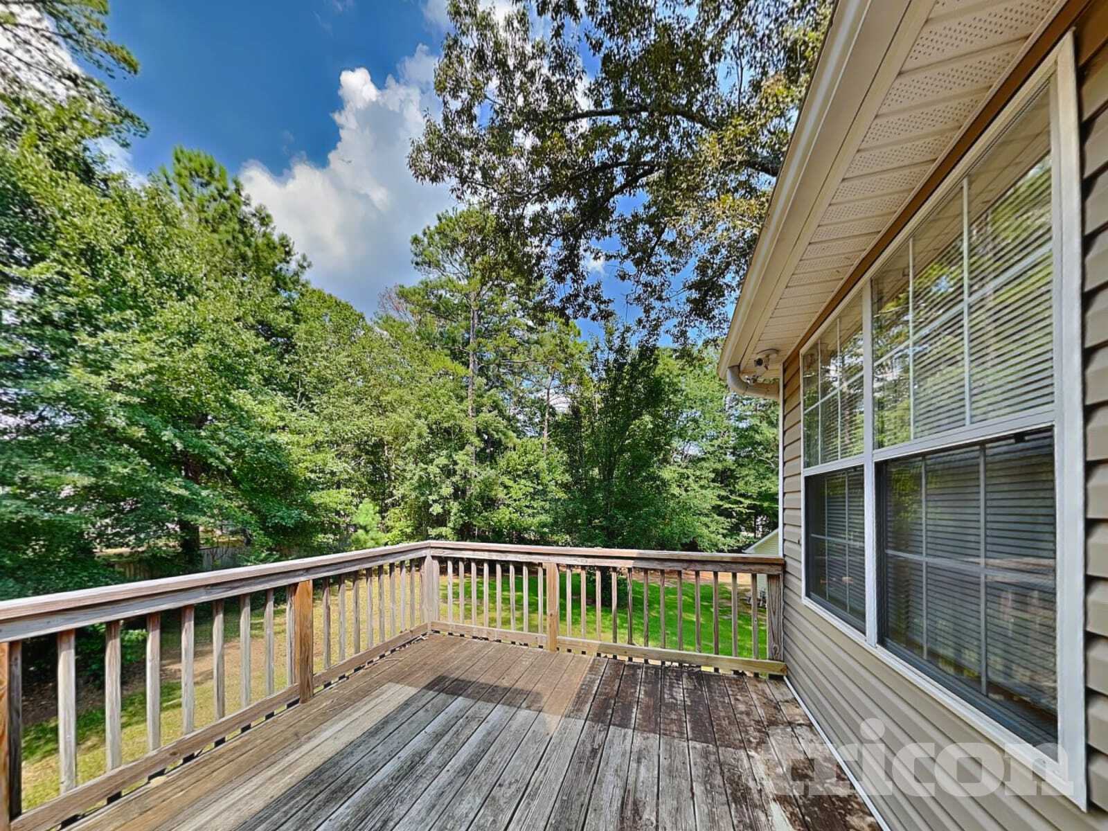 Building Photo - 50 Tufts Cir