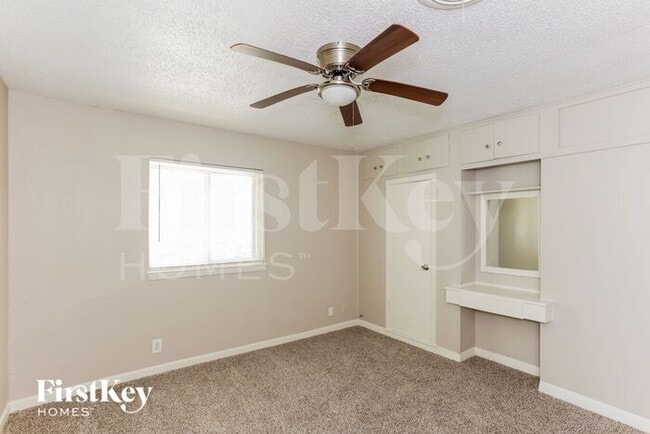 Building Photo - 3105 Santa Fe Trail