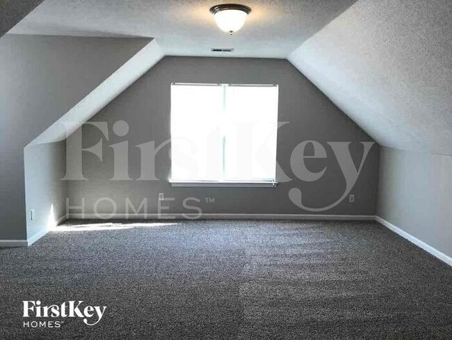 Building Photo - 7701 Belmont Run Cove
