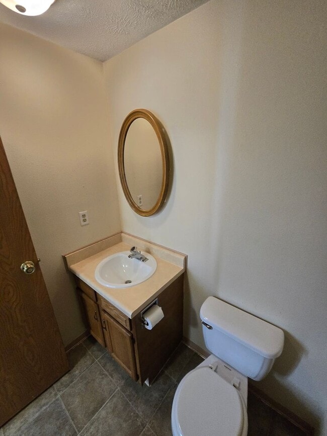 Building Photo - Three bedroom home in Franklin Square