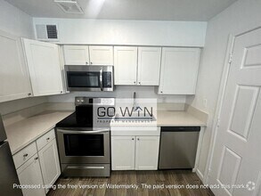 Building Photo - 1017 N 28th St