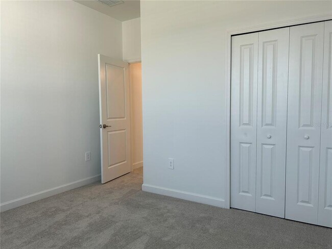 Building Photo - 15513 White Linen Dr