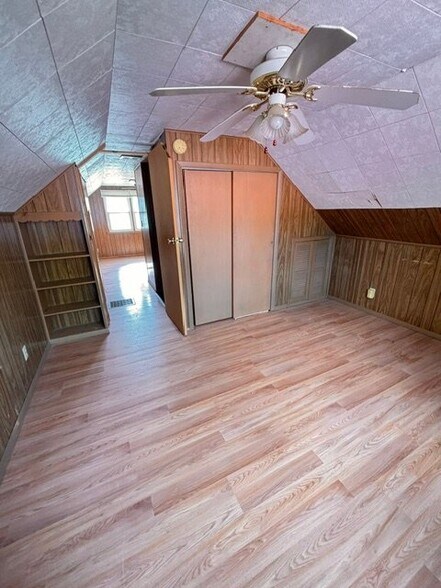Building Photo - 106 Grimm Heights Ave
