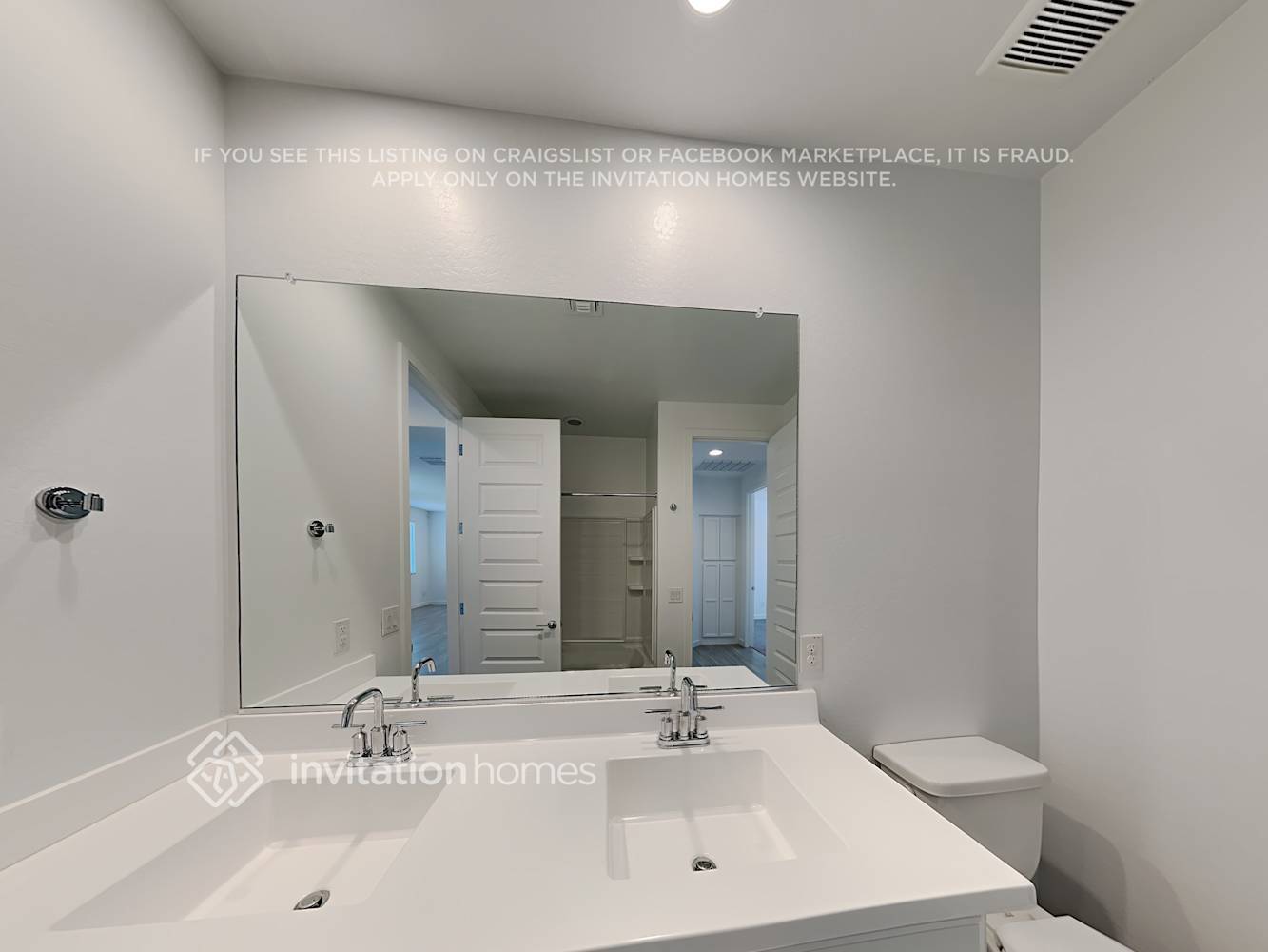 Building Photo - 16409 W Questa Dr