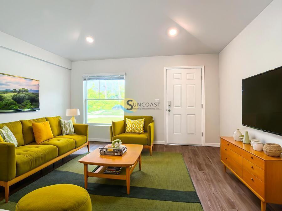 Building Photo - 27165 Washington St