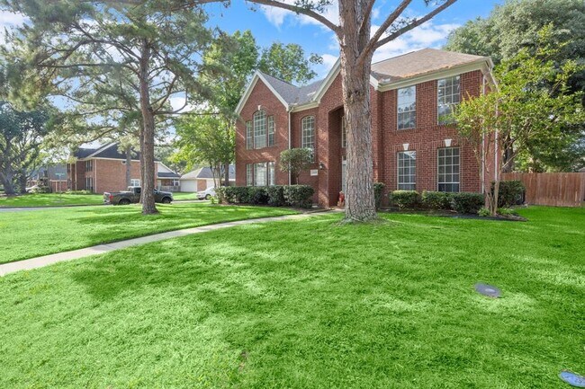 Building Photo - 12430 Hammersmith Dr