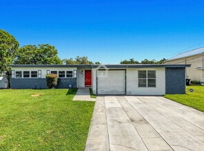Building Photo - 2705 Gulfstream Rd
