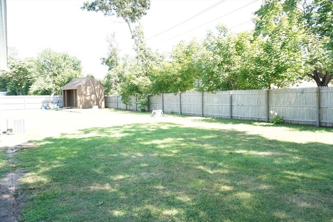 Building Photo - 21 Heritage Cir