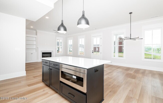 Building Photo - 6100 Passionflower Dr