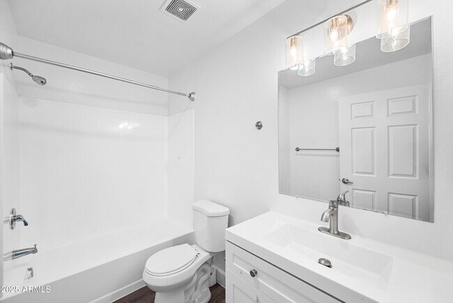 Building Photo - 3065 N 67th Ave