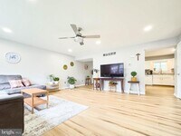 Building Photo - 13 Boulevard Pl