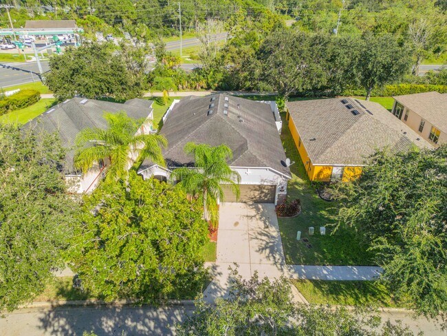 Building Photo - 627 Aeolian Dr