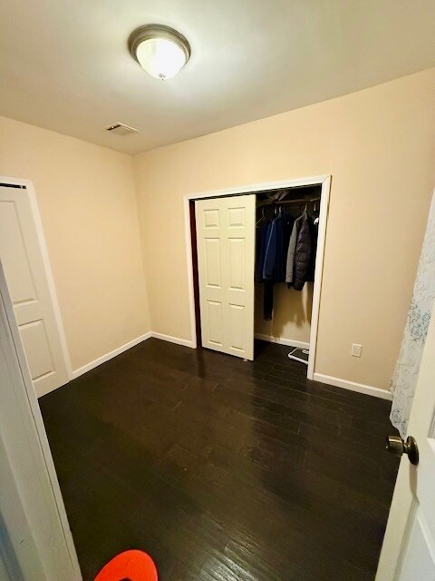 Building Photo - 215 S 7th St