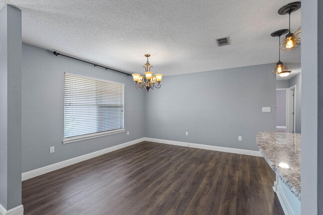 Building Photo - 3171 Airport Rd