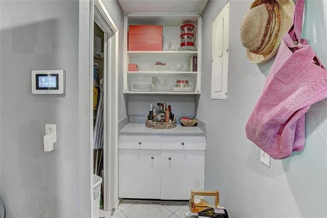 Building Photo - 711 Whitfield Ave