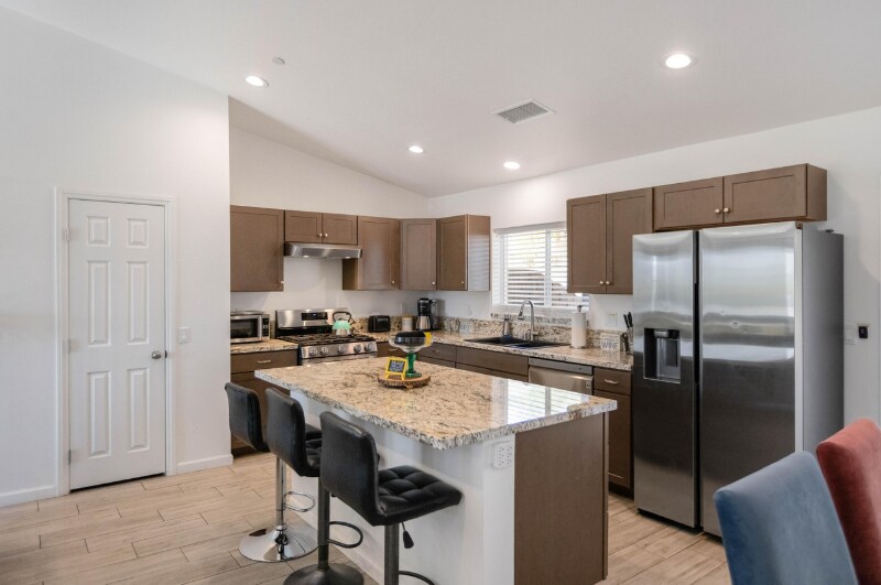 Building Photo - 66560 Ocotillo Rd