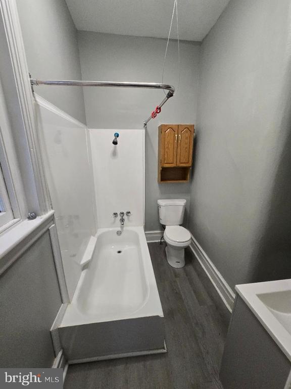 Building Photo - 40 S 11th St