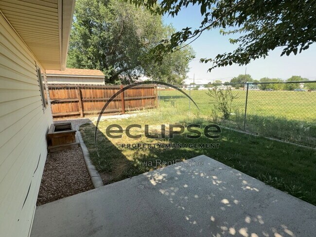 Building Photo - 560 Huntington Point Ln
