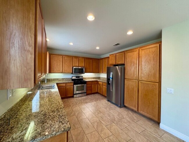 Building Photo - 4 bedroom Tierra Shores home for LEASE in ...