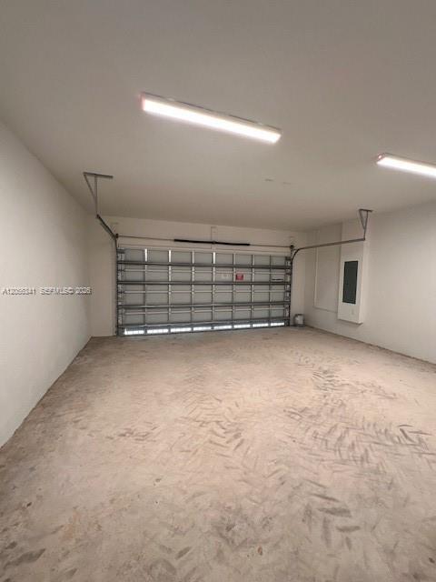 Building Photo - 2265 SE 30th St # Master
