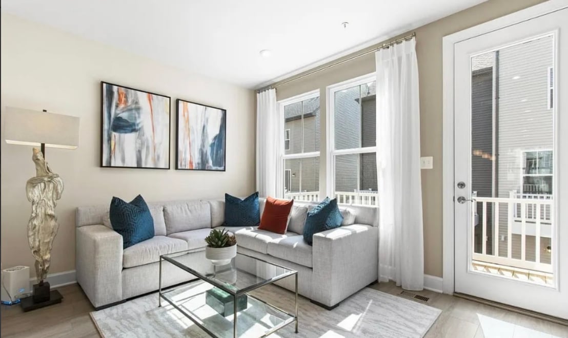 Building Photo - 6005 Northwest Dr