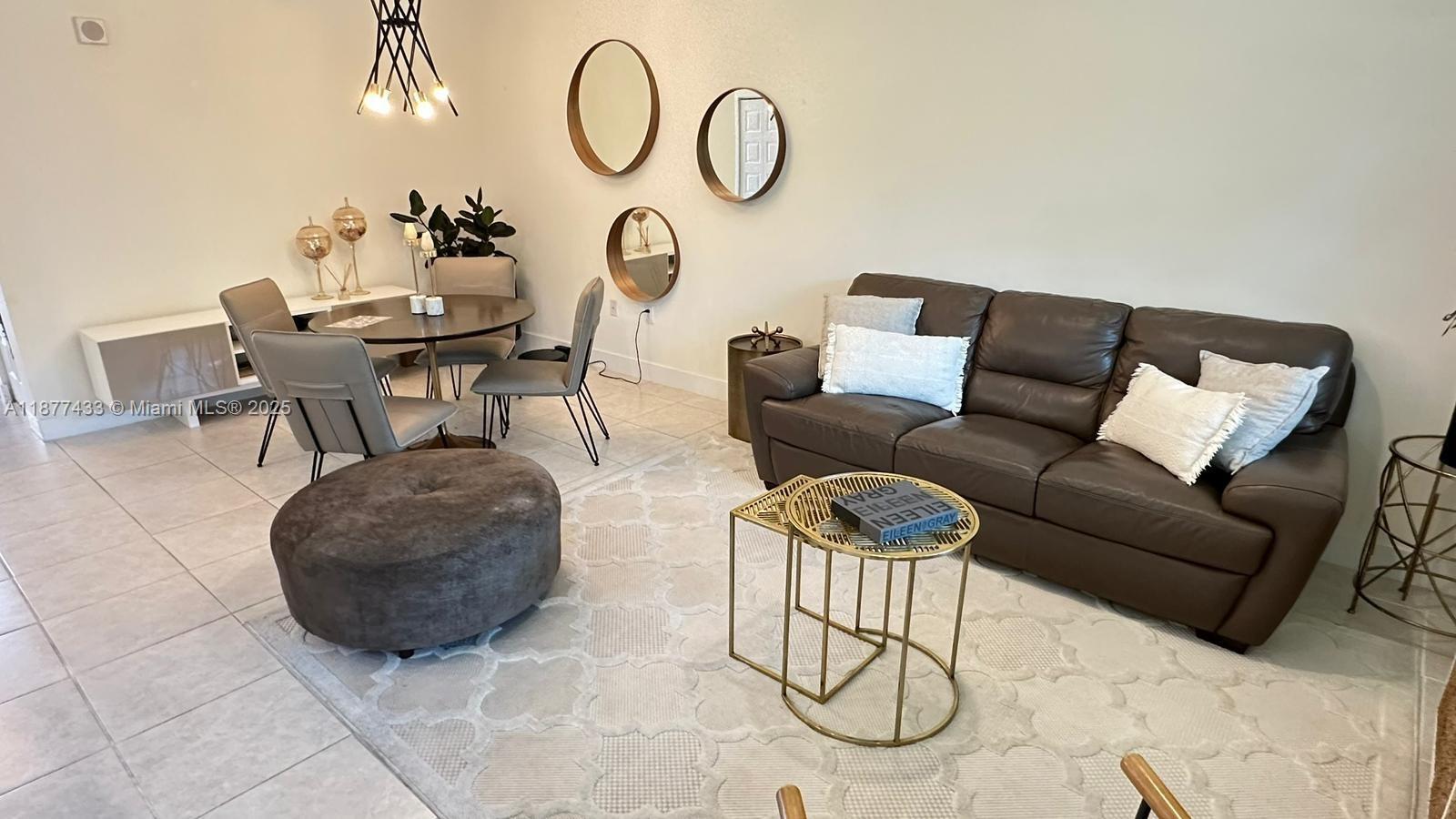 Building Photo - 4640 NW 84th Ave