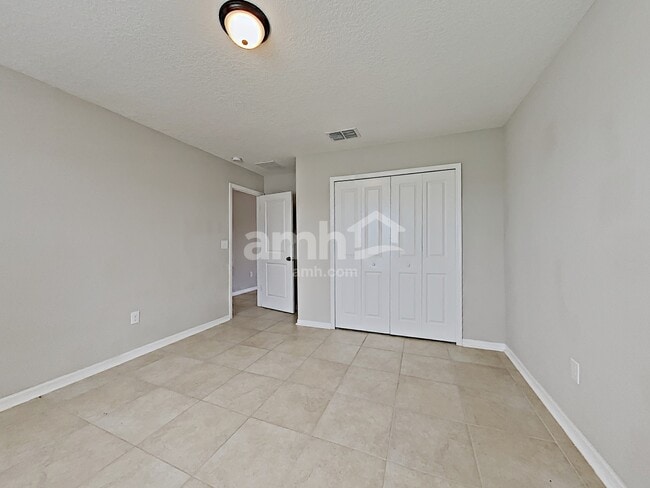 Building Photo - 214 English Heritage Pl