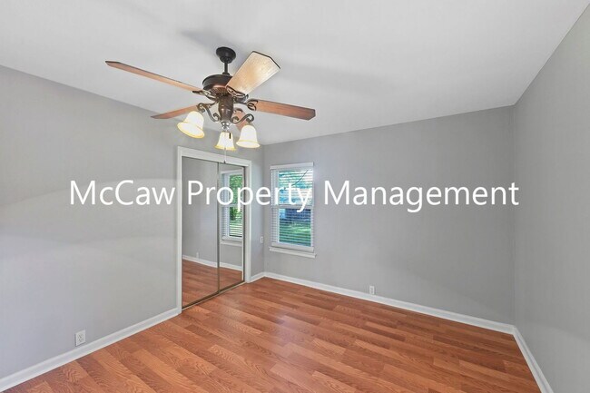 Building Photo - 1520 Hilltop Dr