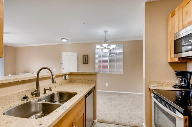 Building Photo - Remodeled 1-Bed Condo -  Prime Carmel Vall...
