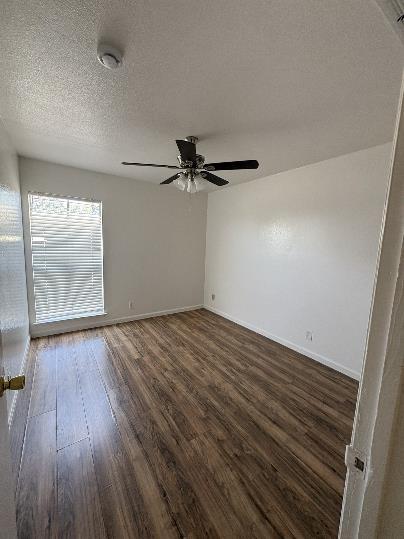 Building Photo - 310 S Argyle Ave