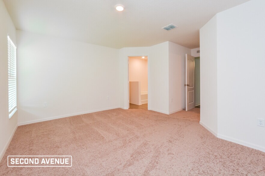 Building Photo - 2507 Whitehorse St