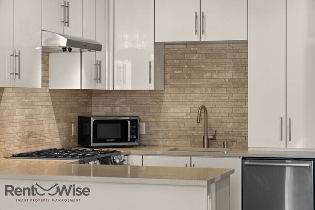 Building Photo - 50 Jerrold Ave