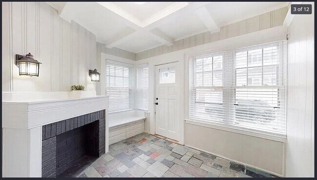 Building Photo - 14 Perkins St