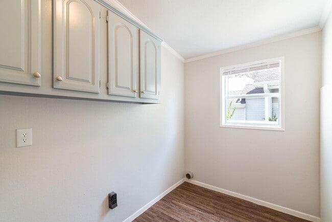 Building Photo - 10115 Berrybriar Ln