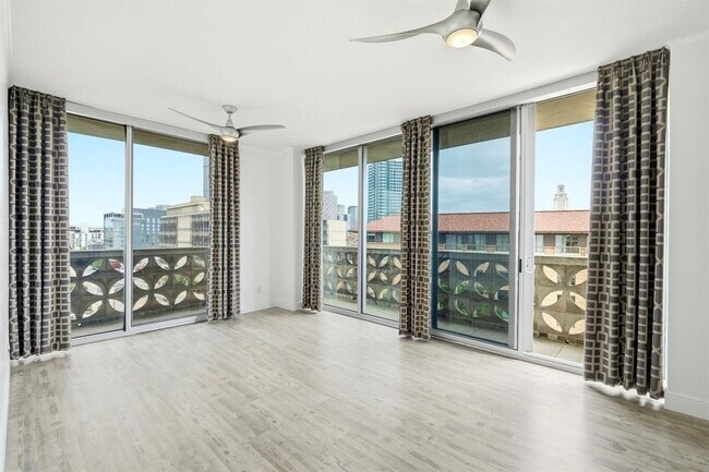 Building Photo - 1801 Lavaca St