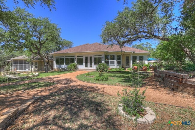 Building Photo - 1164 Fairway Dr