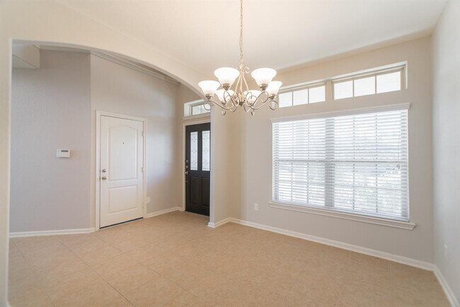 Building Photo - 8 Florentino Vine Pl