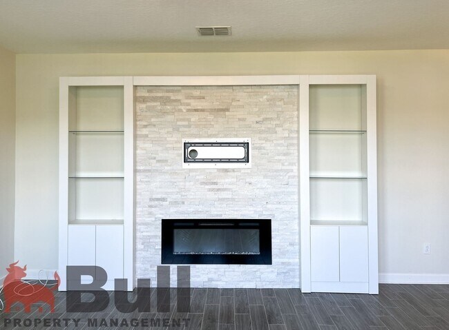 Building Photo - 10881 Longleaf Woods Dr
