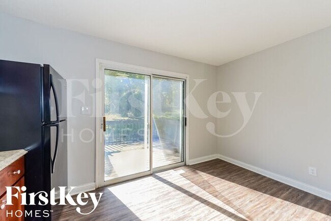 Building Photo - 18805 E Ponca Dr