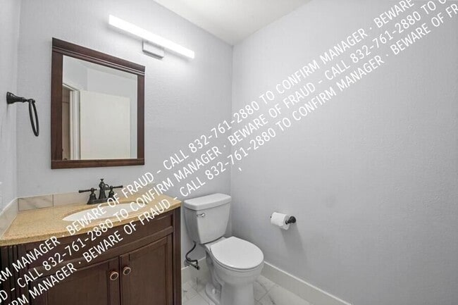 Building Photo - 9145 Drumcliffe Ln