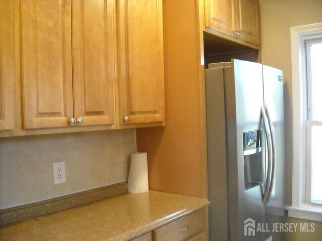 Building Photo - 301 Penfield Pl