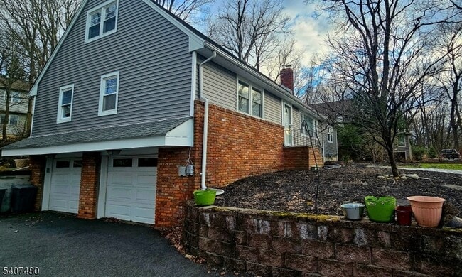 Building Photo - 49 Fayson Lakes Rd