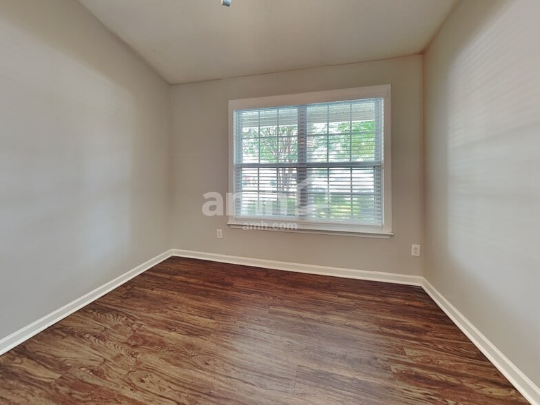 Building Photo - 23 Seaside Ln