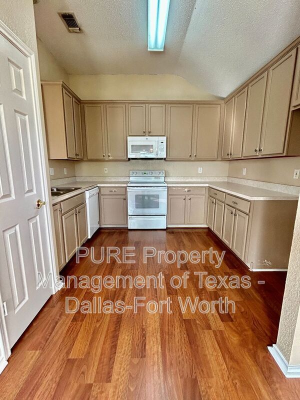 Building Photo - 1714 Ryanfeld Dr