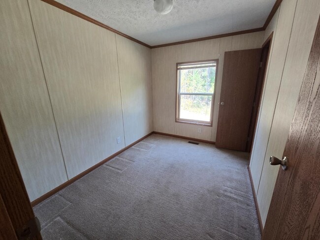 Building Photo - 620 Sinclair Ln