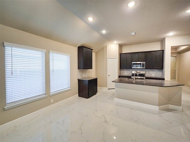 Building Photo - 20230 Rainflower Bay Ln