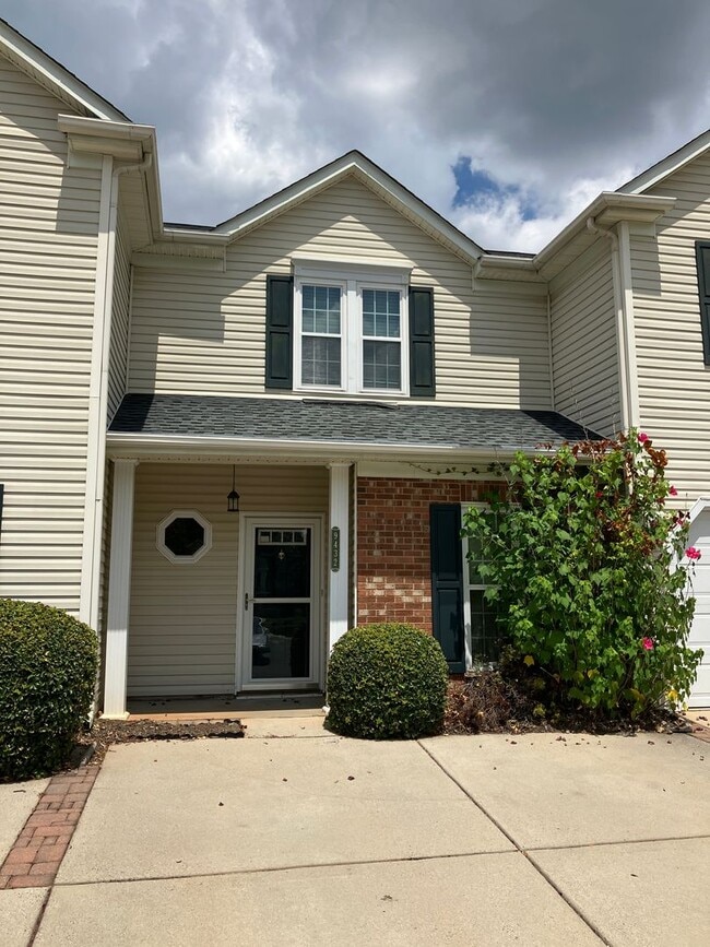 2 bed, 2.5 bath townhome in Towne Meadows... - 2 bed, 2.5  bath townhome in Towne Meadows...