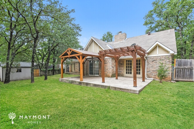 Building Photo - 1009 Woodridge Dr